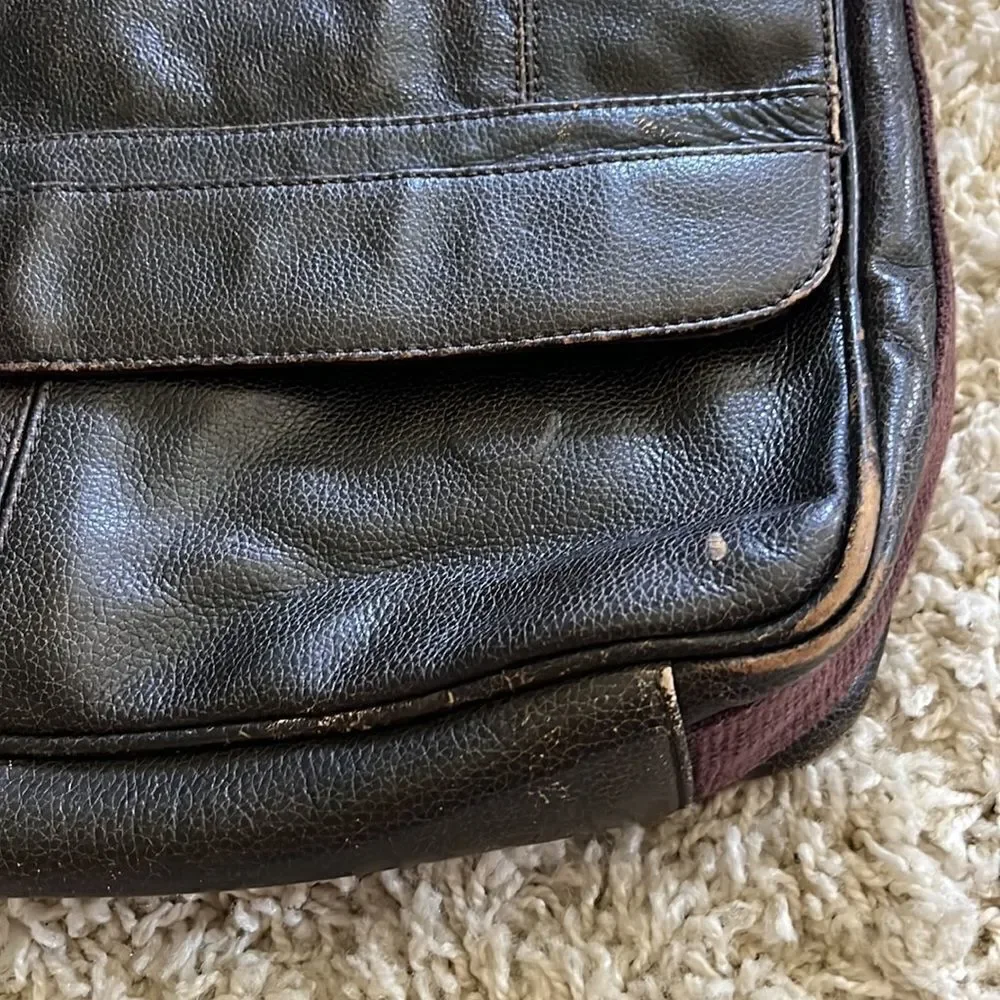 Black Rivet Leather Cross Body Messenger Laptop Bag Distressed Adjustable Strap